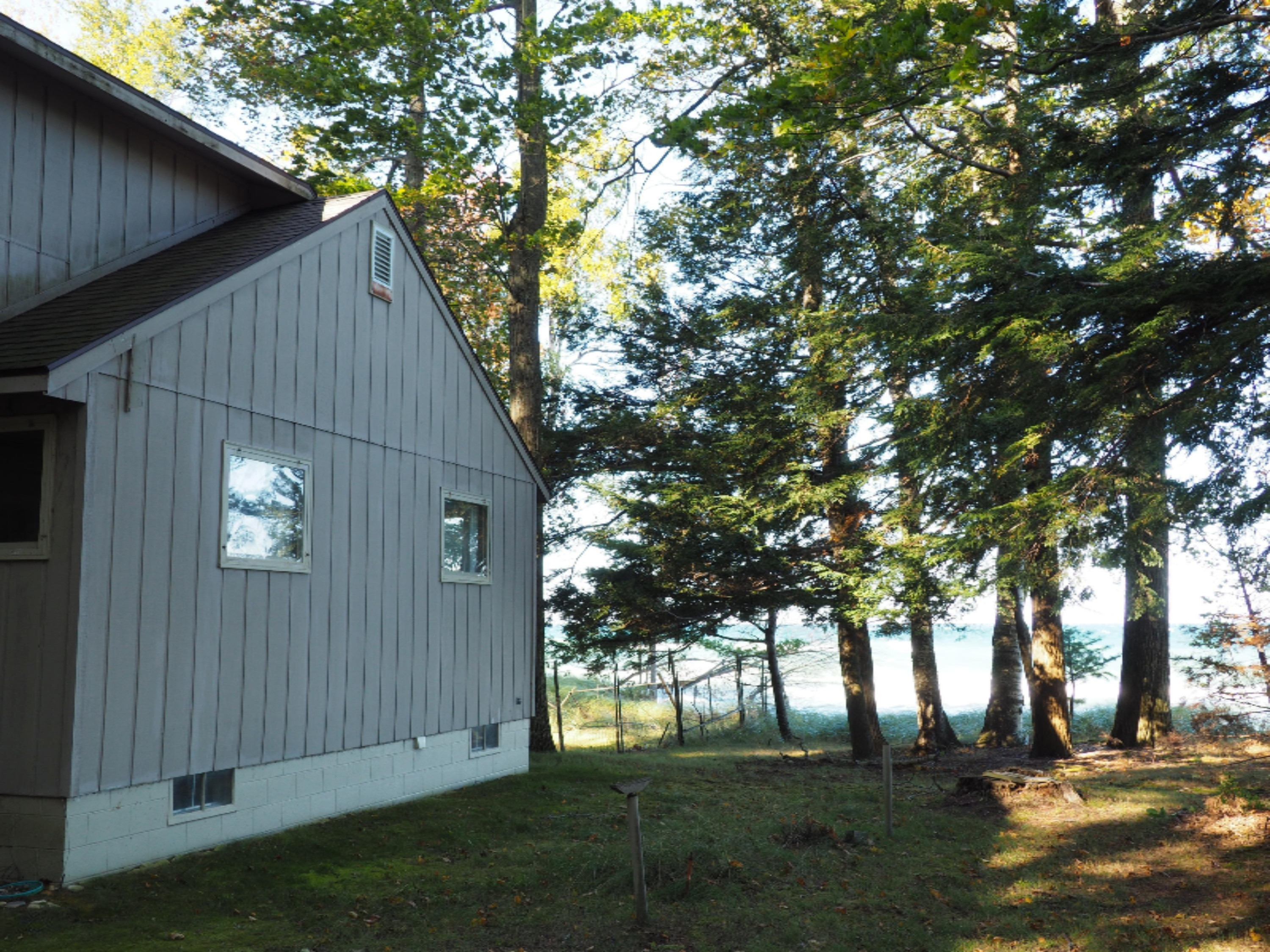 5930 Lakeshore Road Manistee, MI 49660 - Photo 59 of 101 PA060148