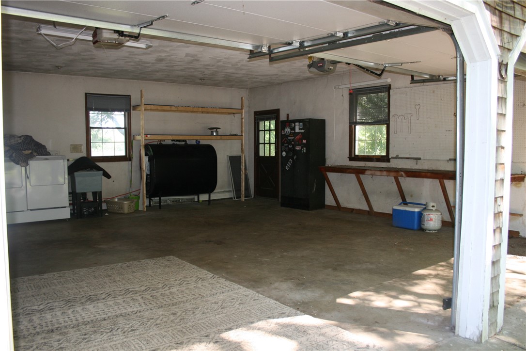 194 Whaley Hollow Road Coventry, RI 02816 - Photo 5 of 42