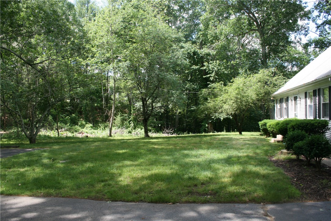 194 Whaley Hollow Road Coventry, RI 02816 - Photo 9 of 42