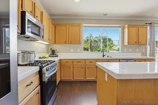 $970,000 | 1171 Prussian Way, Oceanside, CA 92057