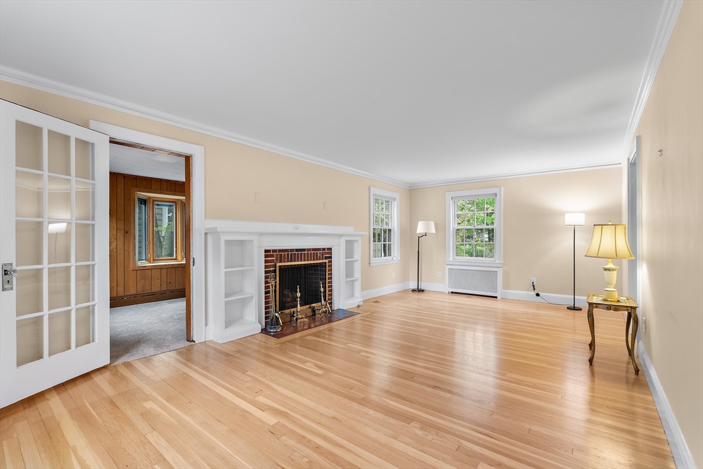 12 Vinewood Road Milton, MA 02186 - Photo 5 of 39