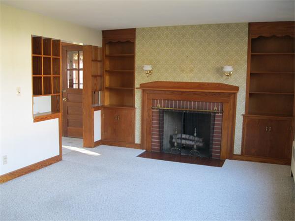 14 Elbert Road Agawam, MA 01001 - Photo 3 of 16 Gallery Image 3