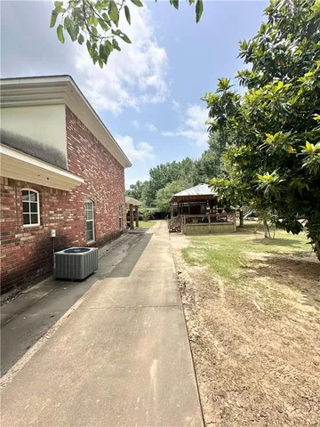 $500,000 | 213 Highway 453, Marksville, LA 71351