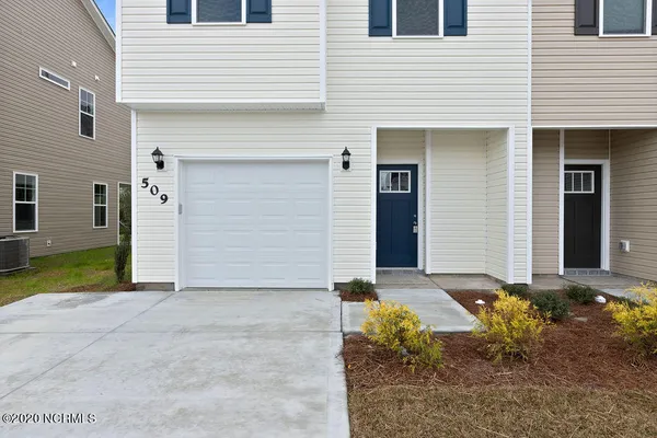 $1,750 | 509 Shallotte Lane, Holly Ridge, NC 28445