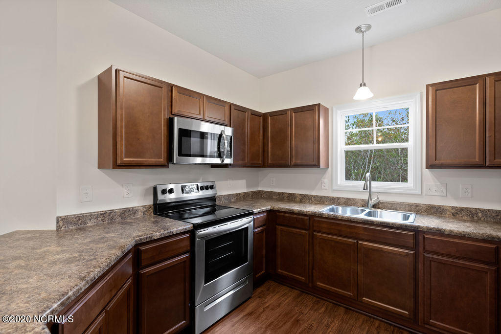 509 Shallotte Lane Holly Ridge, NC 28445 - Photo 10 of 23 IMG_5576