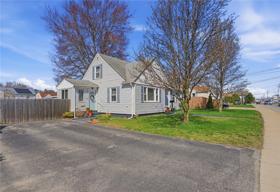 514 Killingly Street Johnston, RI 02919 - Photo 40 of 41