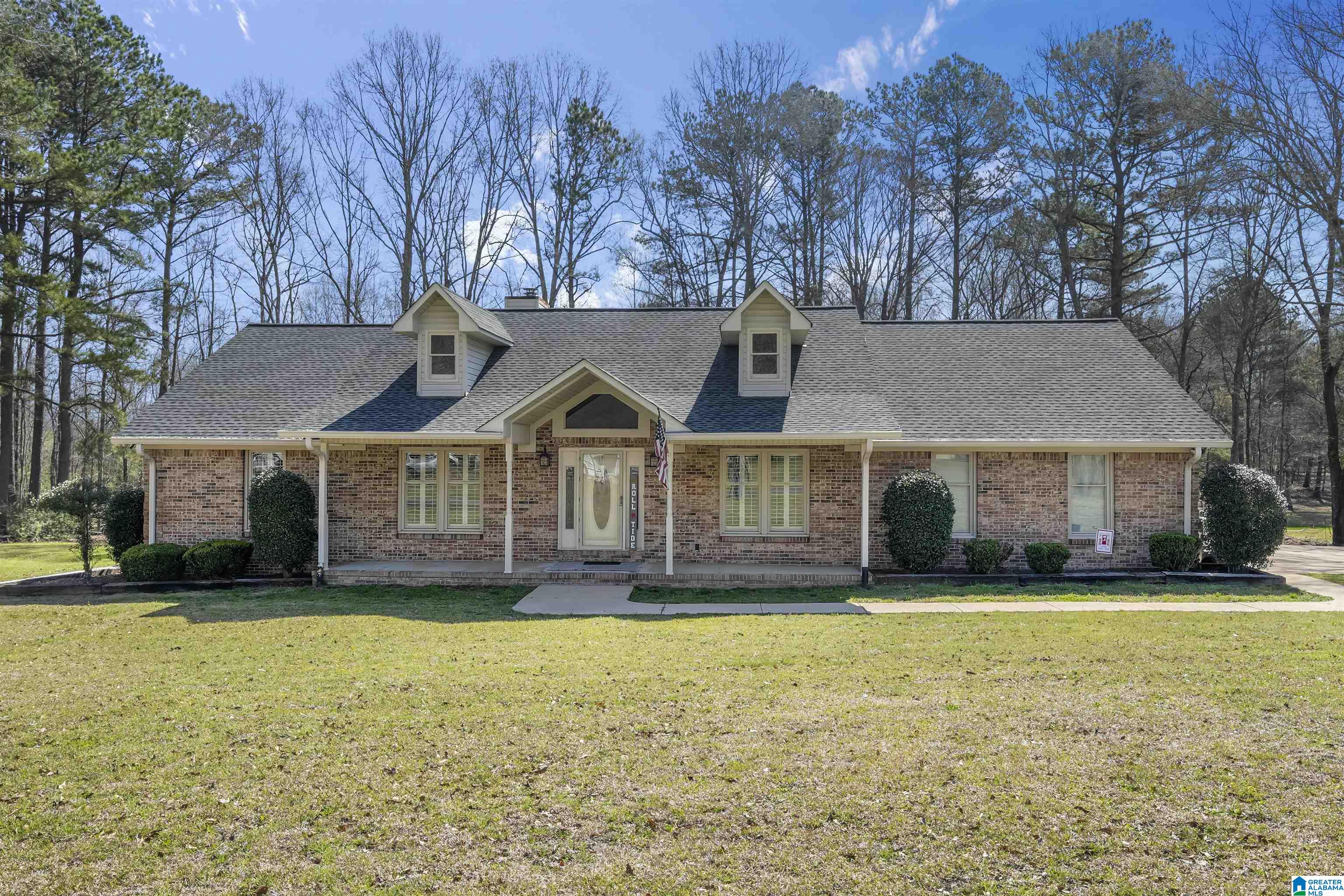 424 MATTHEW Drive Jasper, AL 35503 - Photo 1 of 27