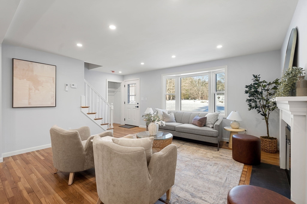 378 Linebrook Road Ipswich, MA 01938 - Photo 5 of 22