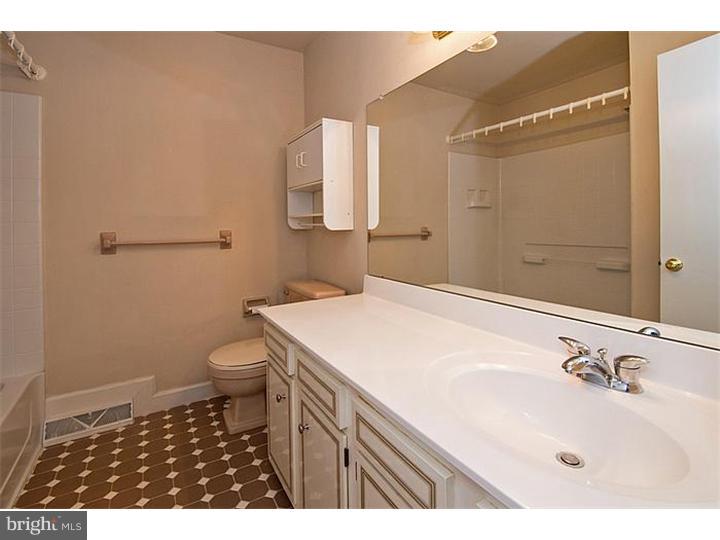 75 Heather Road Southampton, PA 18966 - Photo 14 of 25 Bathroom