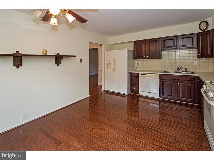 75 Heather Road Southampton, PA 18966 - Photo 5 of 25 Kitchen