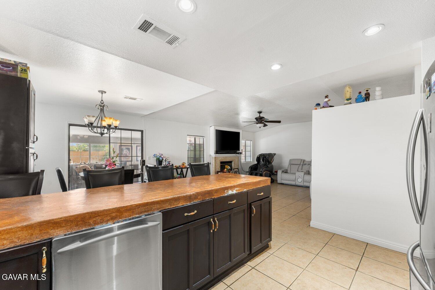 2601 Dixie Street Rosamond, CA 93560 - Photo 16 of 46 16-DixieSt-0ff367344c
