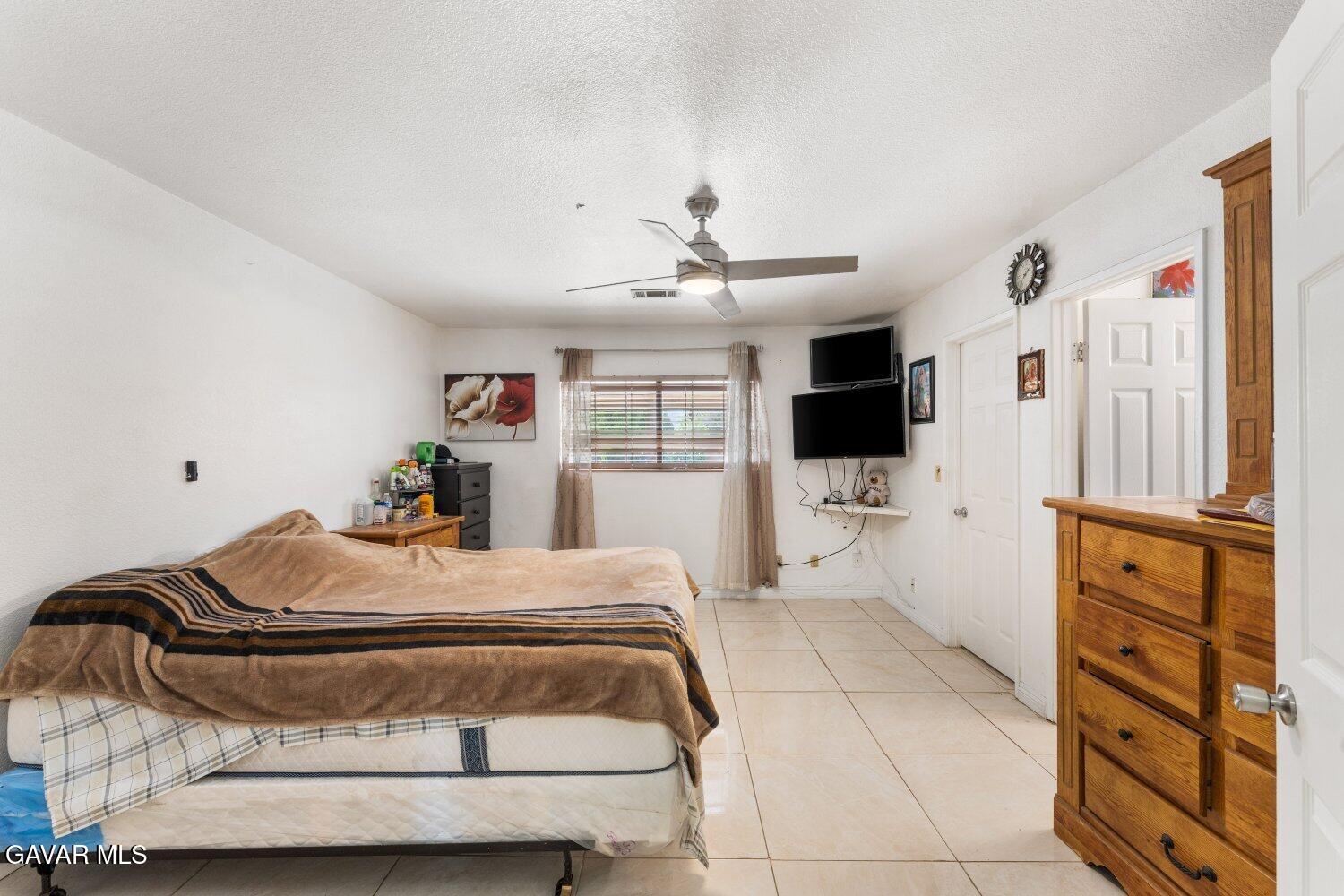 2601 Dixie Street Rosamond, CA 93560 - Photo 24 of 46 24-DixieSt-2c057157e2