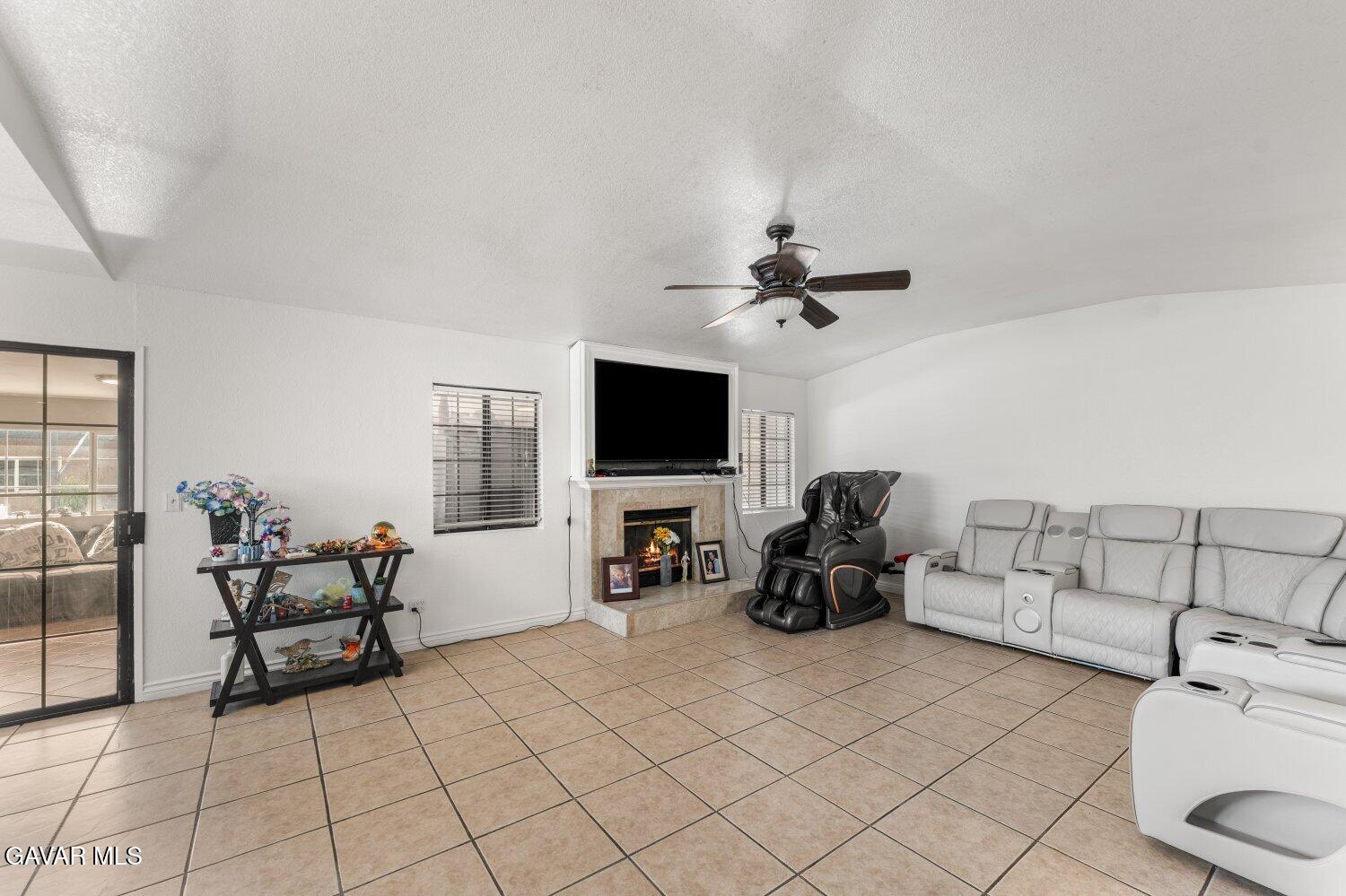 2601 Dixie Street Rosamond, CA 93560 - Photo 6 of 46 06-DixieSt-5e284474b8