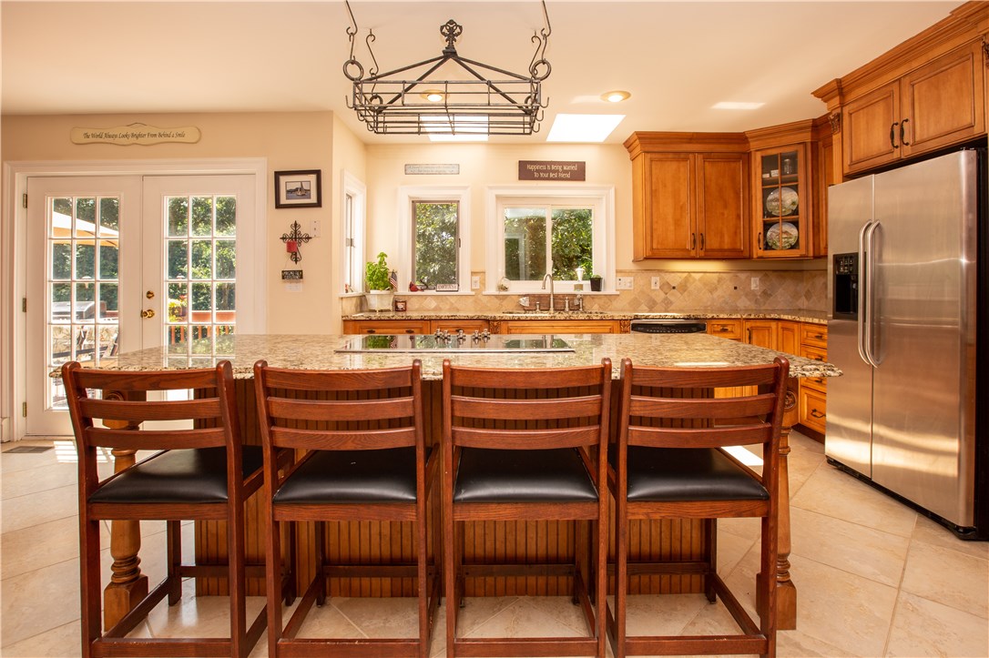11 Happy Valley Road Westerly, RI 02891 - Photo 12 of 36
