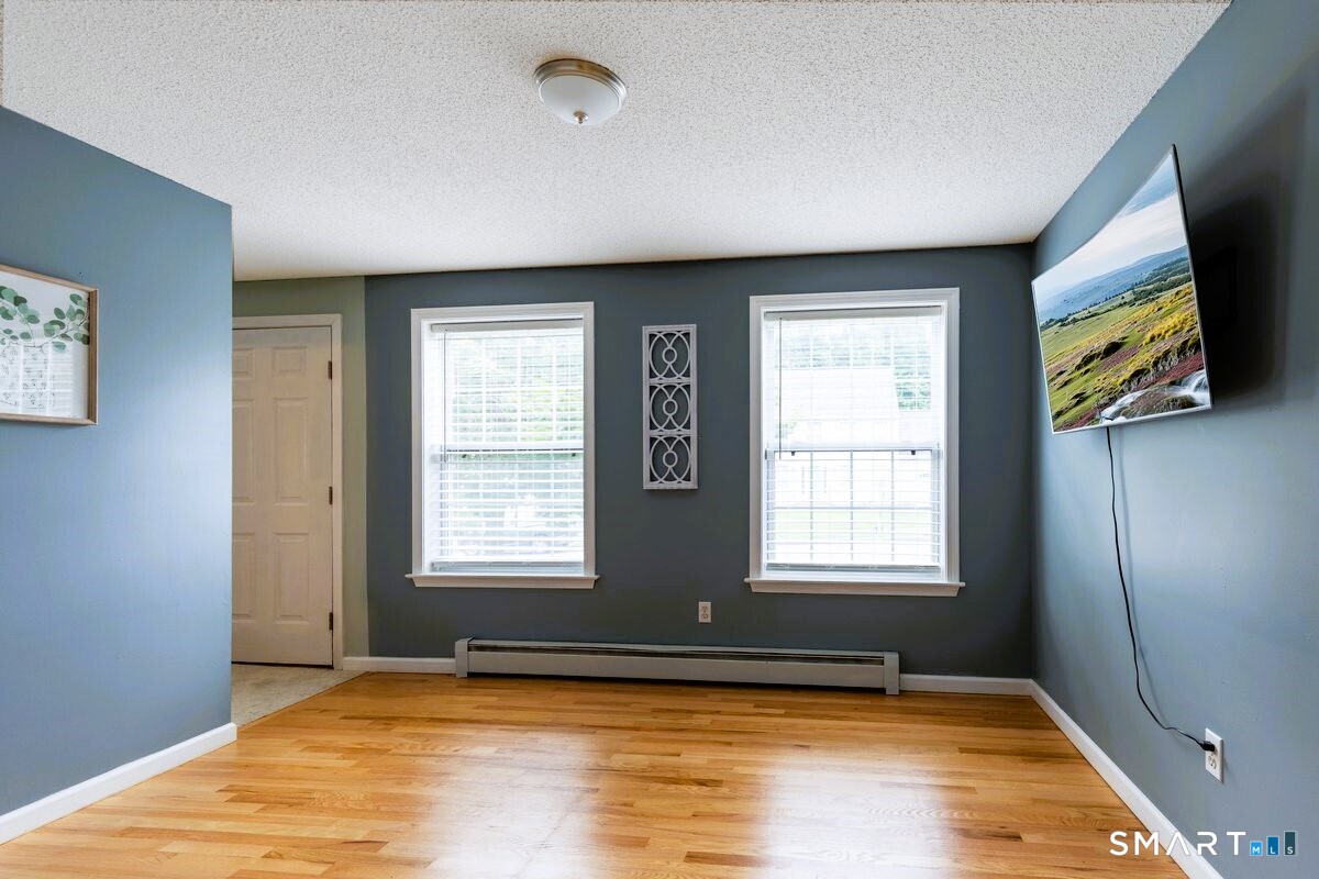 28 Duke Road Manchester, CT 06042 - Photo 11 of 24 Gallery Image 11