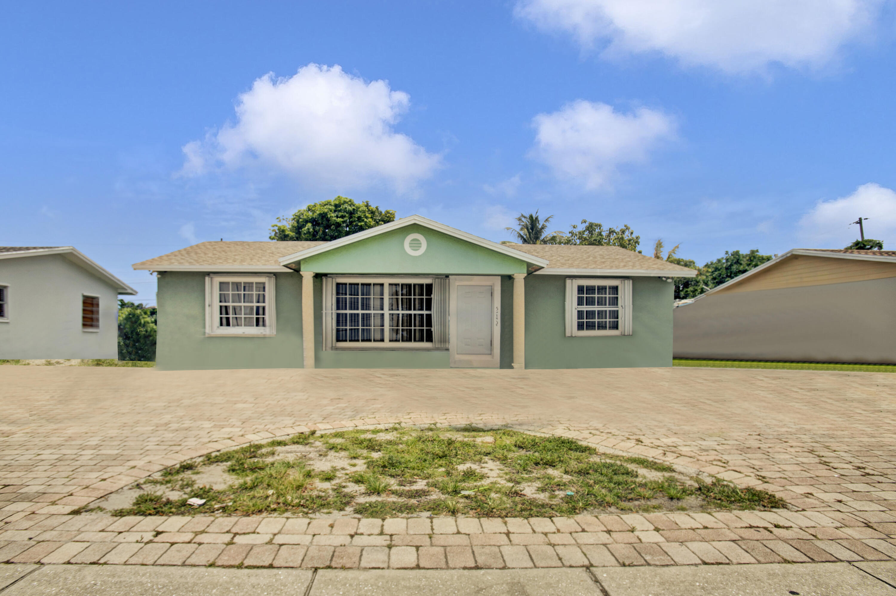 5772 Haverhill Road West Palm Beach, FL 33407 - Photo 1 of 11 Front of property