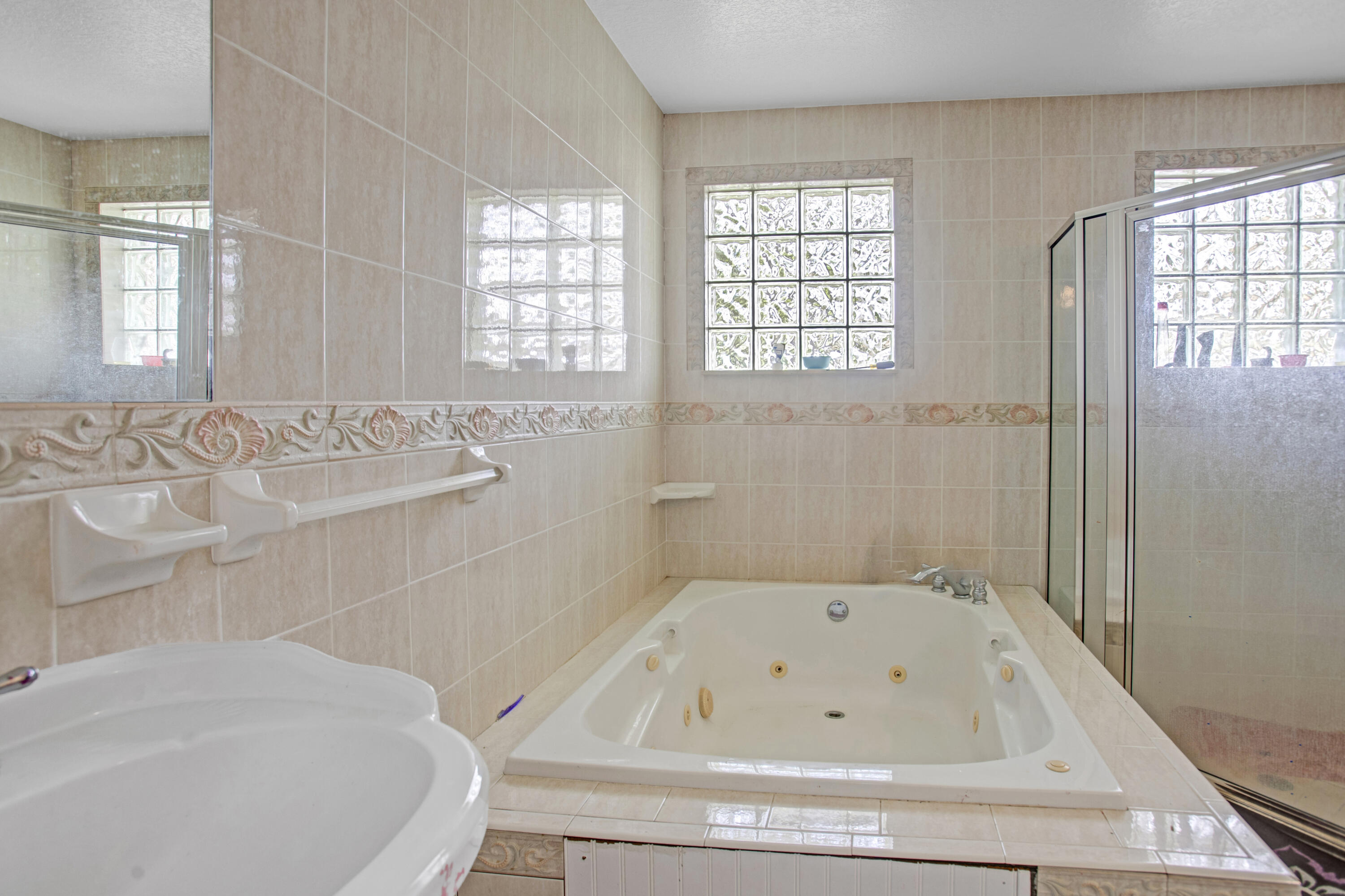 5772 Haverhill Road West Palm Beach, FL 33407 - Photo 6 of 11 IMG_7008_09_10_11_12 copy removed