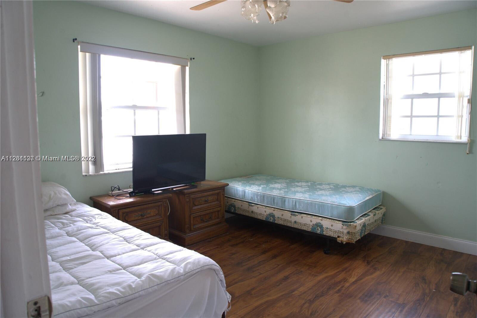 5772 Haverhill Road West Palm Beach, FL 33407 - Photo 9 of 11 bedroom 1