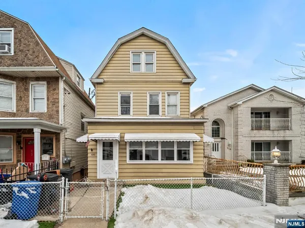 $769,999 | 520 Schuyler Avenue, Kearny, NJ 07032