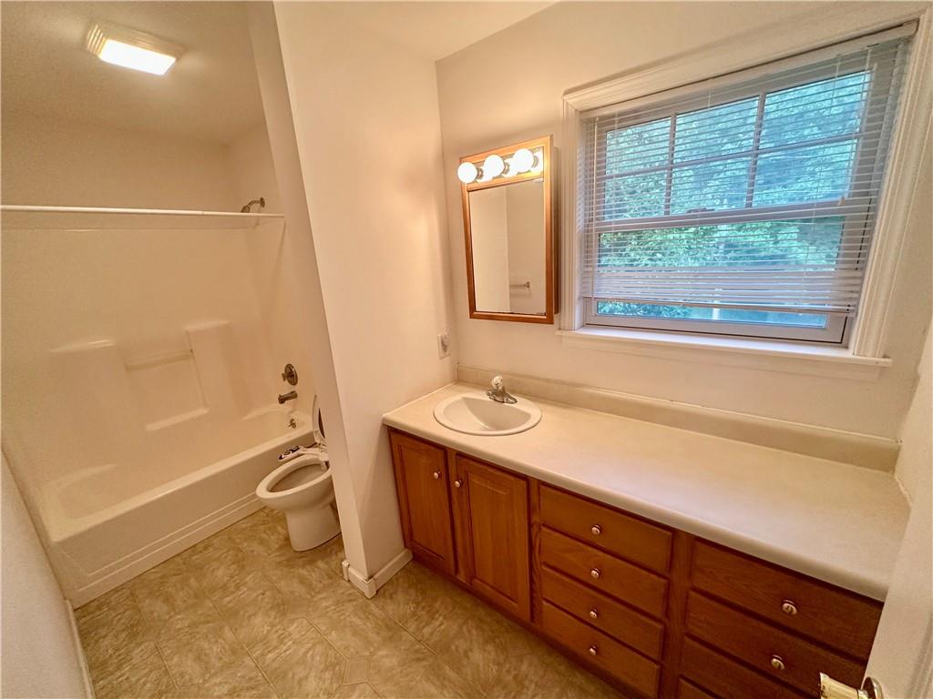 104 Fruit Avenue Farrell, PA 16121 - Photo 19 of 22