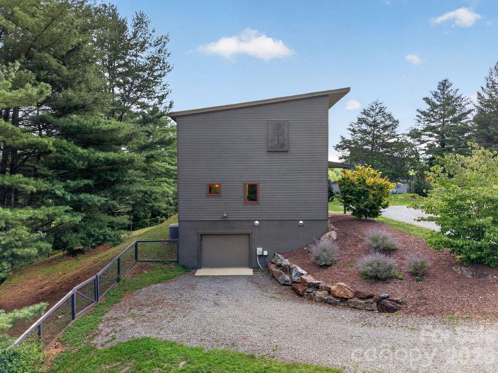 208 Gravely Branch Road Fletcher, NC 28732 - Photo 5 of 39 Gallery Image 5