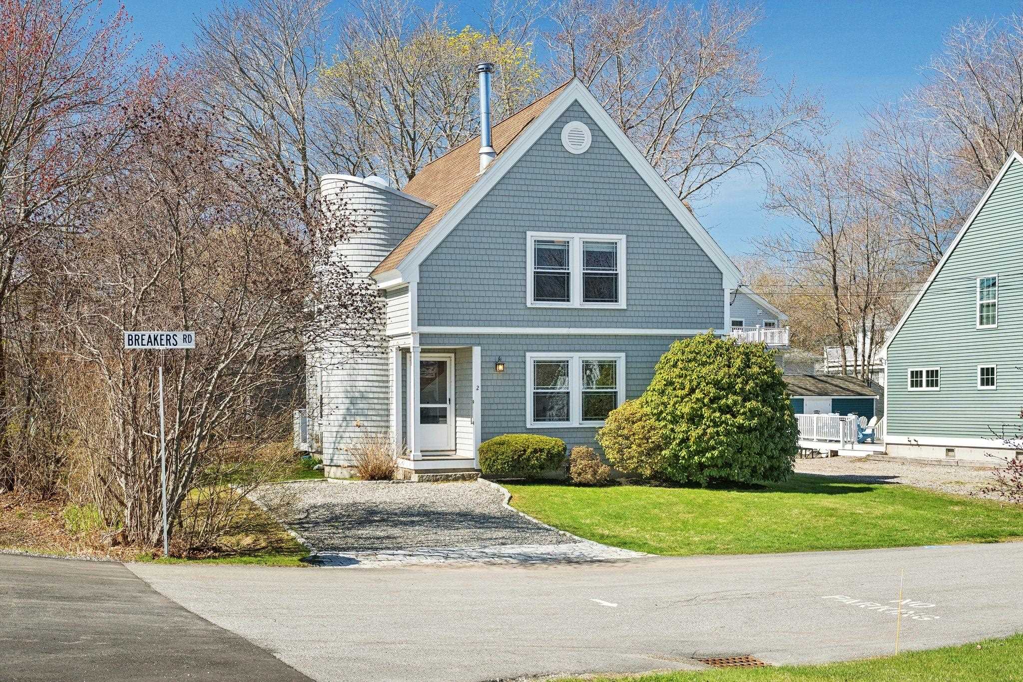 2 Breakers Road Rye, NH 03870 - Photo 2 of 34