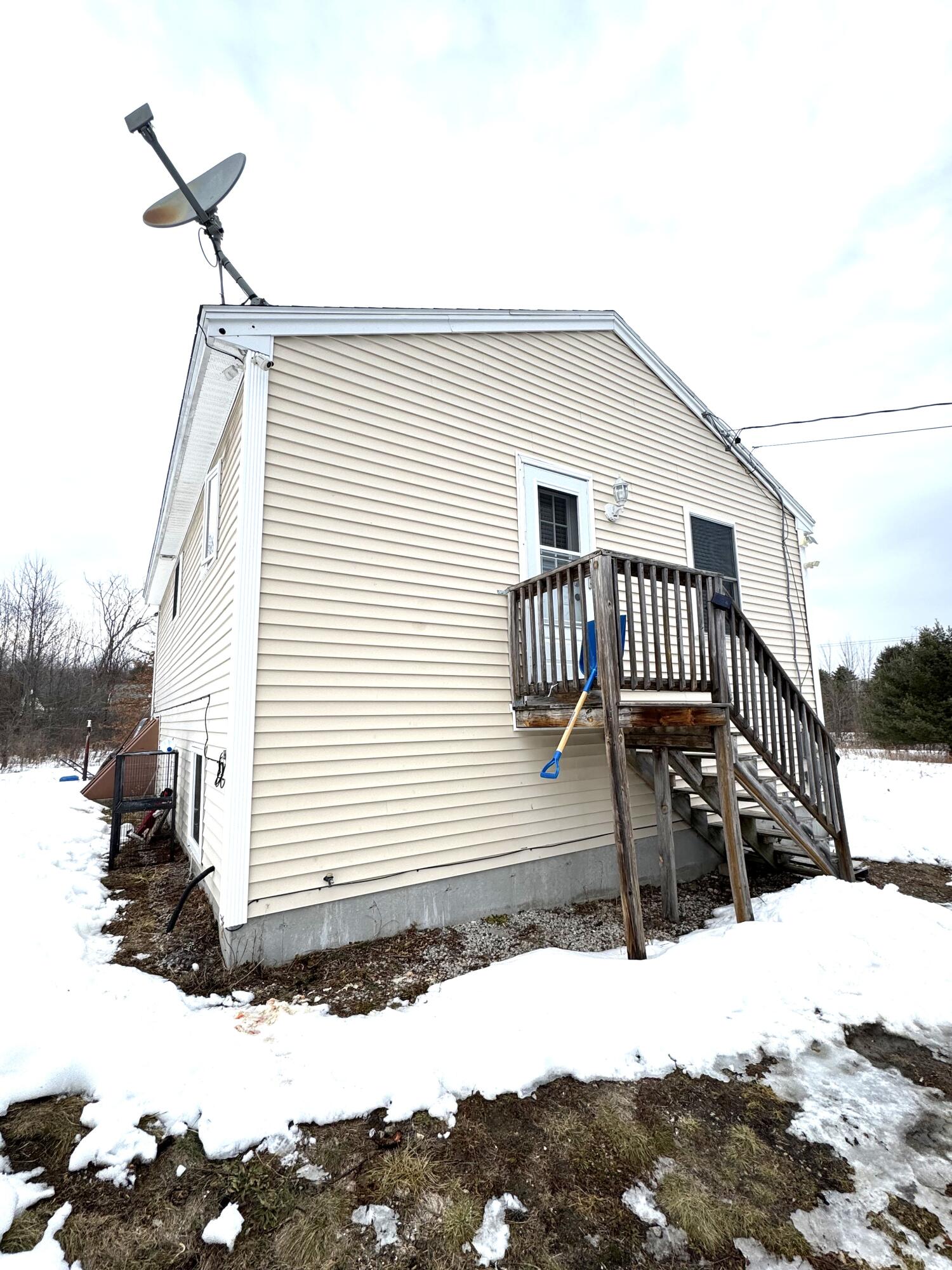 5 Tracey Lane Cornish, ME 04020 - Photo 3 of 14 Side