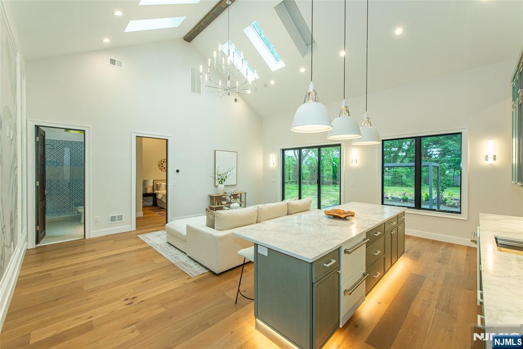 98 Haddenfield Road Clifton, NJ 07013 - Photo 23 of 50