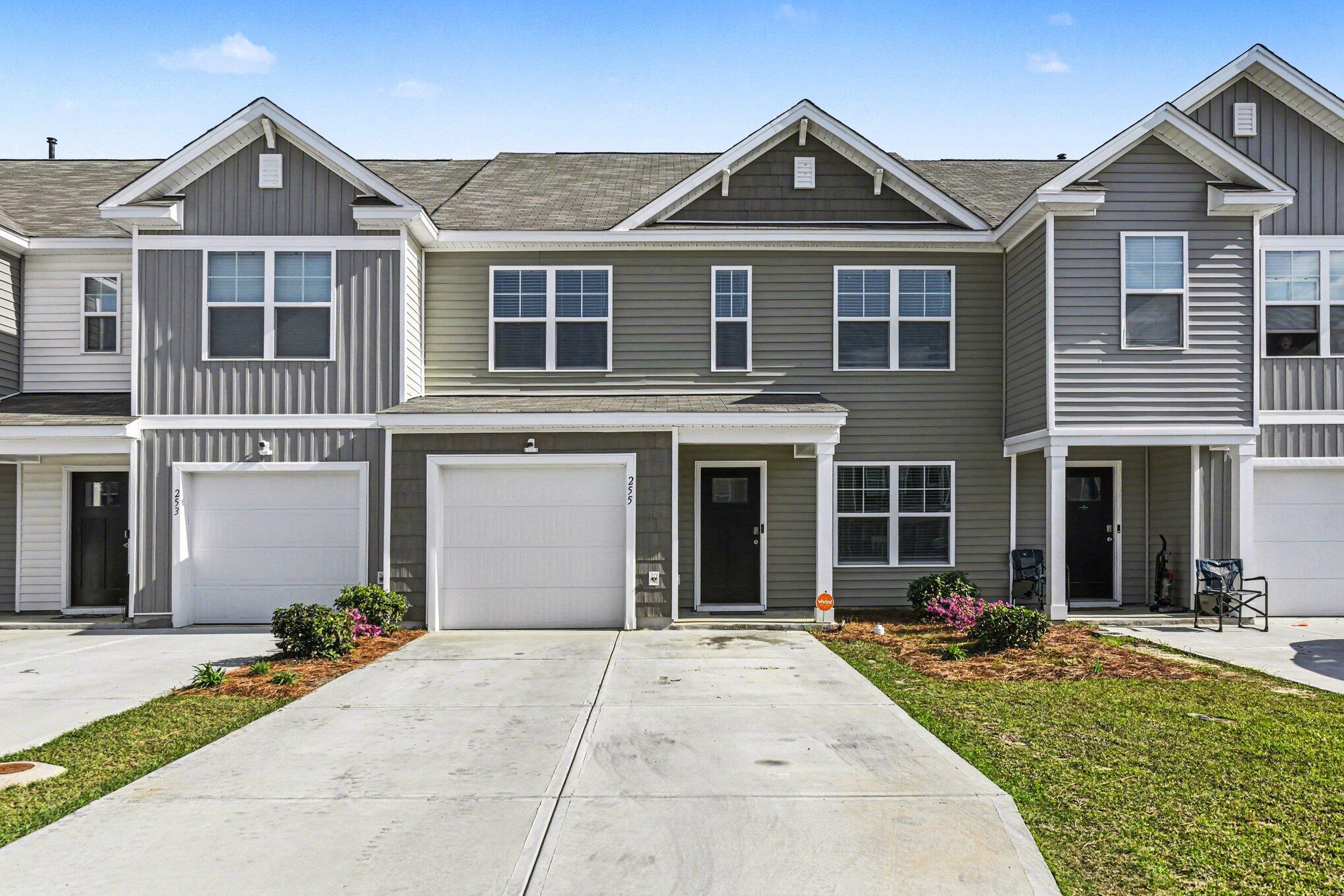 255 Ivory Shadow Road Summerville, SC 29486 - Photo 2 of 39