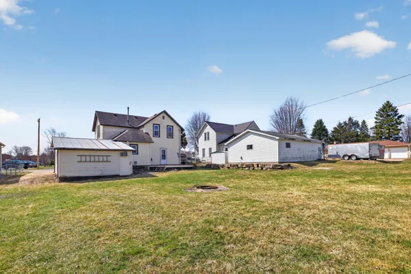 $219,900 | 640 2nd Avenue Northwest, Plainview, MN 55964