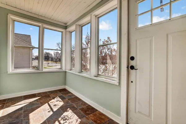 $219,900 | 640 2nd Avenue Northwest, Plainview, MN 55964