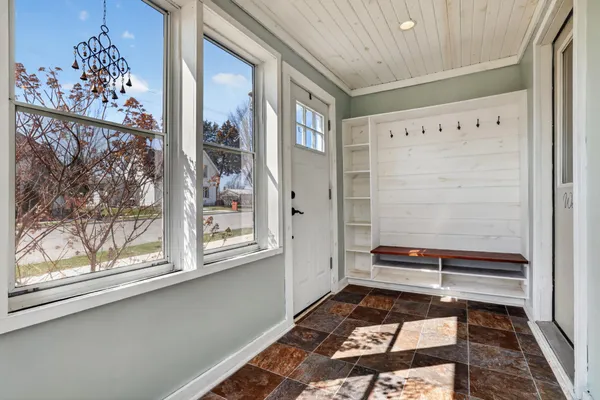 $219,900 | 640 2nd Avenue Northwest, Plainview, MN 55964