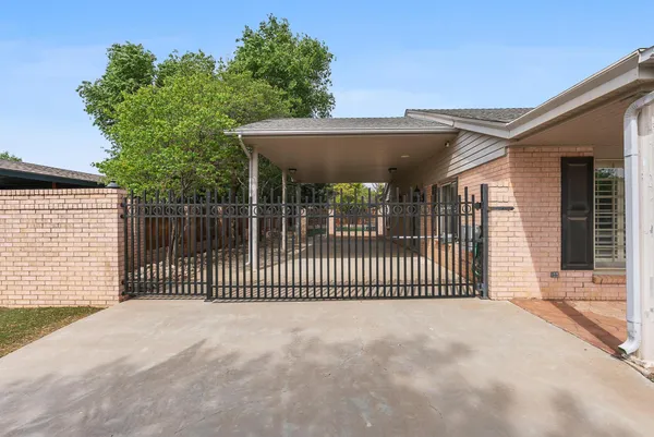 $409,000 | 149 Liveoak Street, Hereford, TX 79045