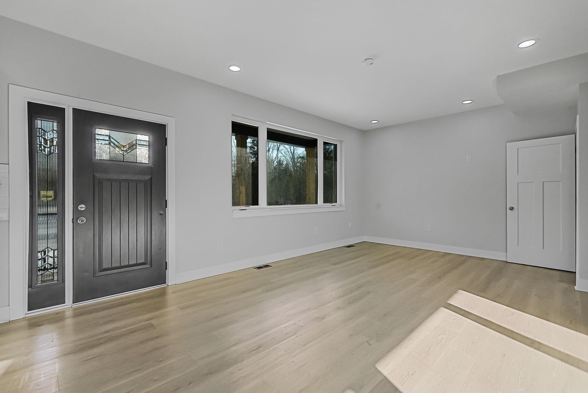 1713 Vanderlip Road Traverse City, MI 49686 - Photo 5 of 54 Gallery Image 5