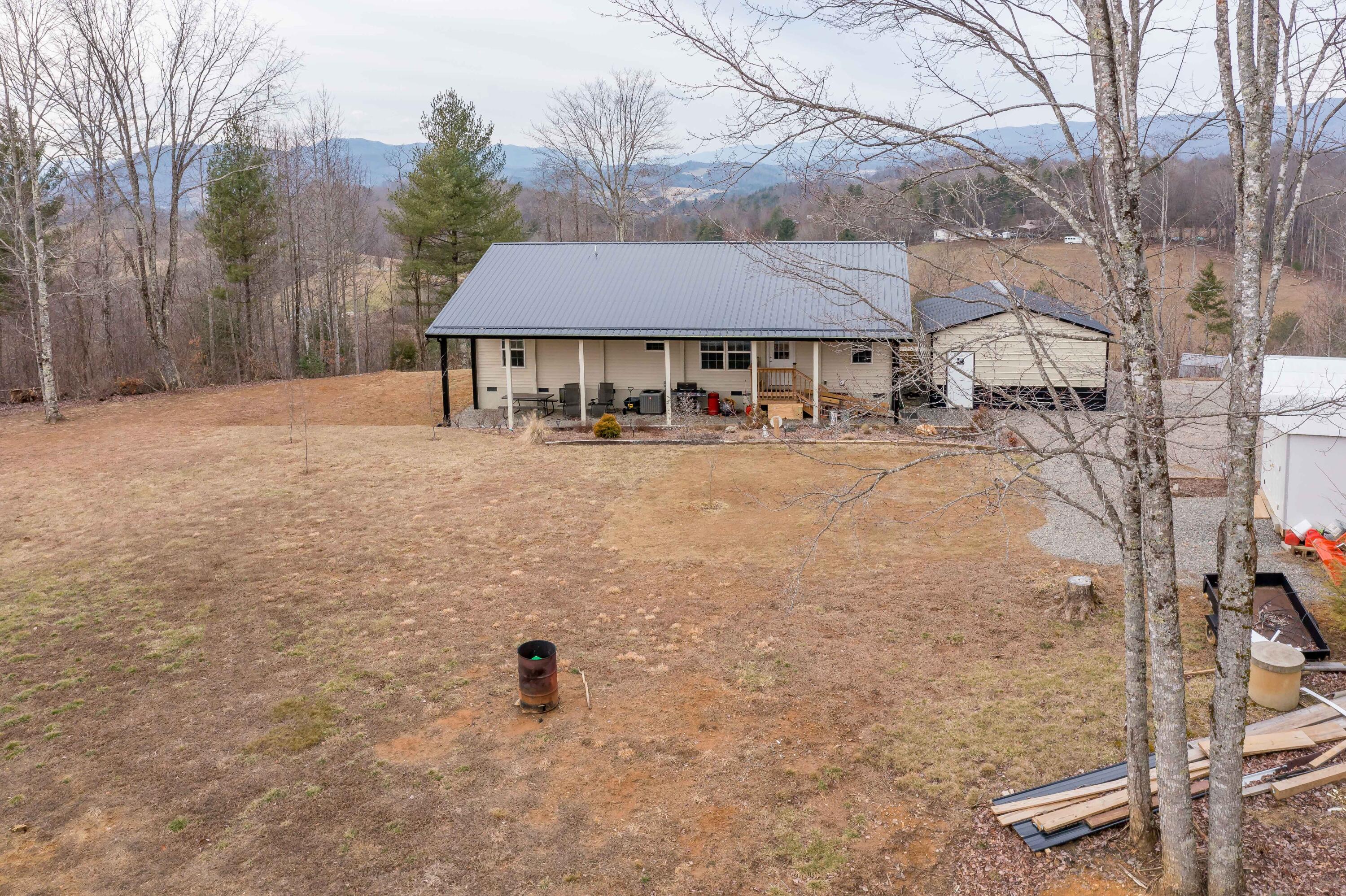 2562 Divide Road Mountain City, TN 37683 - Photo 11 of 90 2562 Divide Rd (24 of 93)