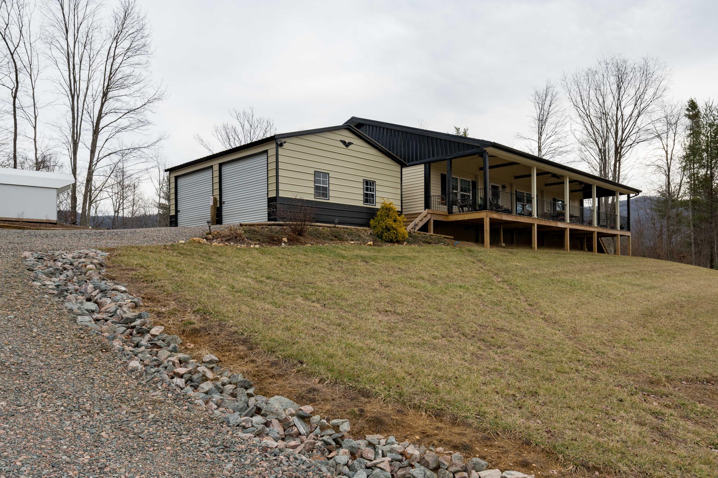 2562 Divide Road Mountain City, TN 37683 - Photo 12 of 90 2562 Divide Rd (27 of 93)