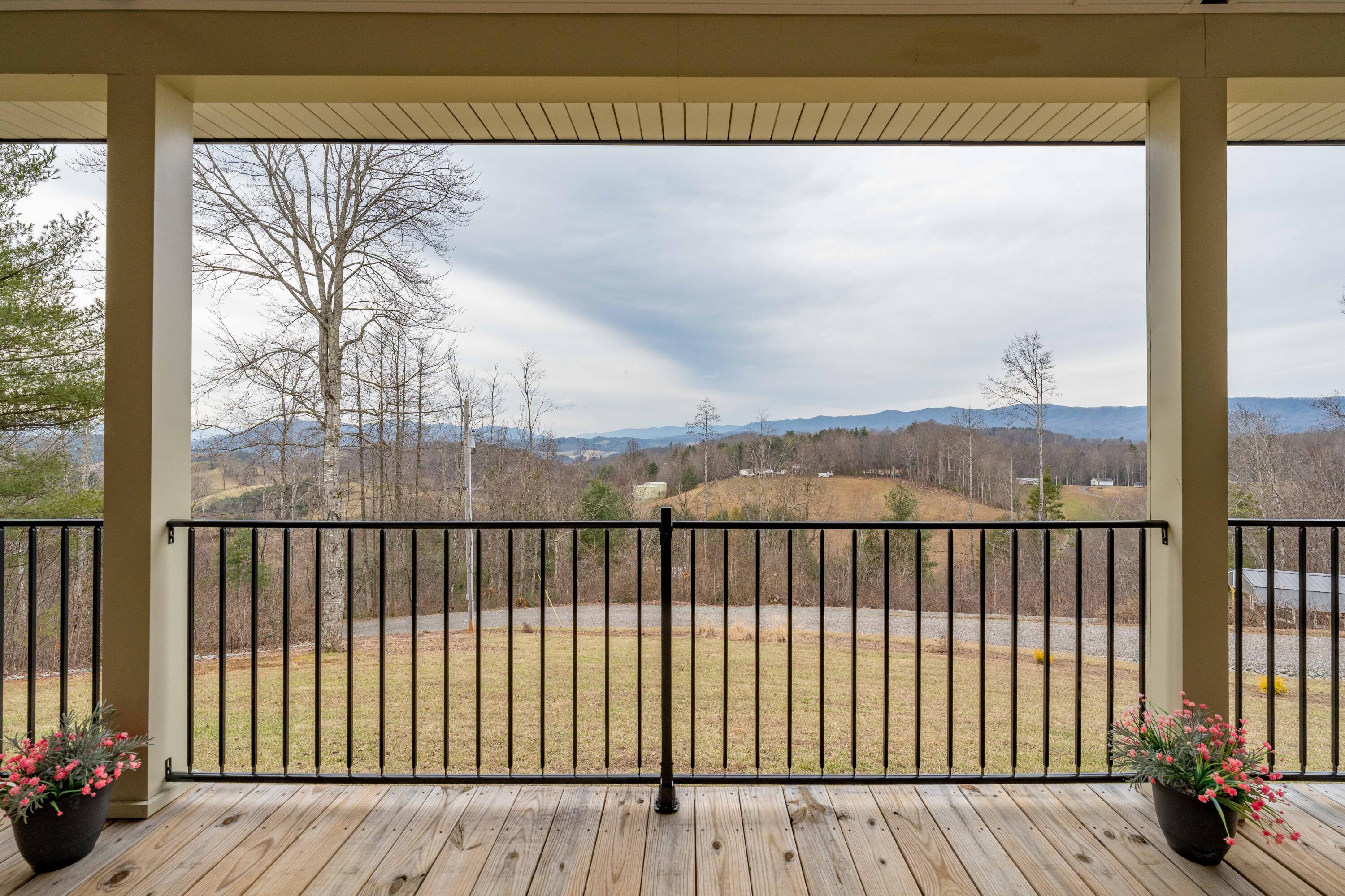 2562 Divide Road Mountain City, TN 37683 - Photo 19 of 90 2562 Divide Rd (41 of 93)
