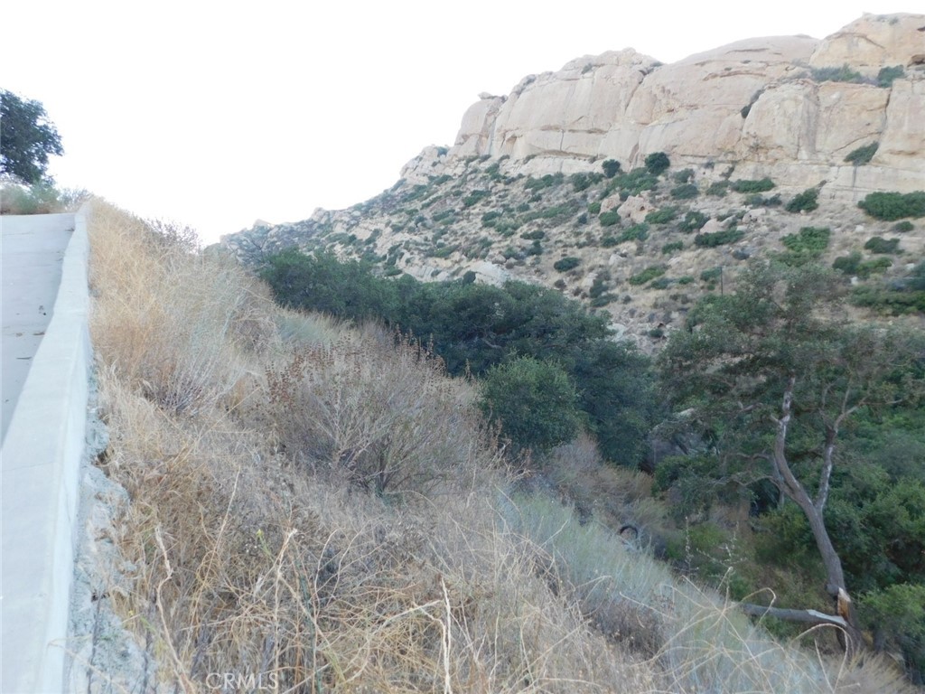476 Box Canyon Road West Hills, CA 91304 - Photo 12 of 15