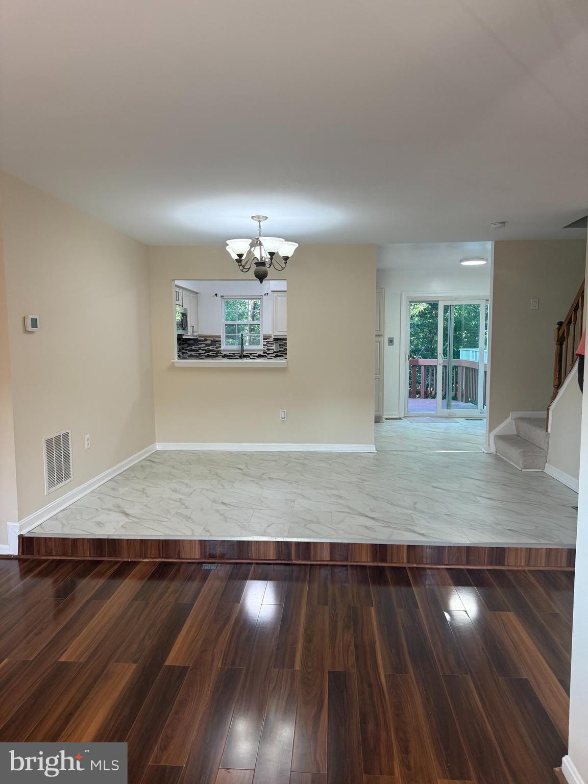 18 Hunters Gate Court Silver Spring, MD 20904 - Photo 11 of 59 Dinning Area