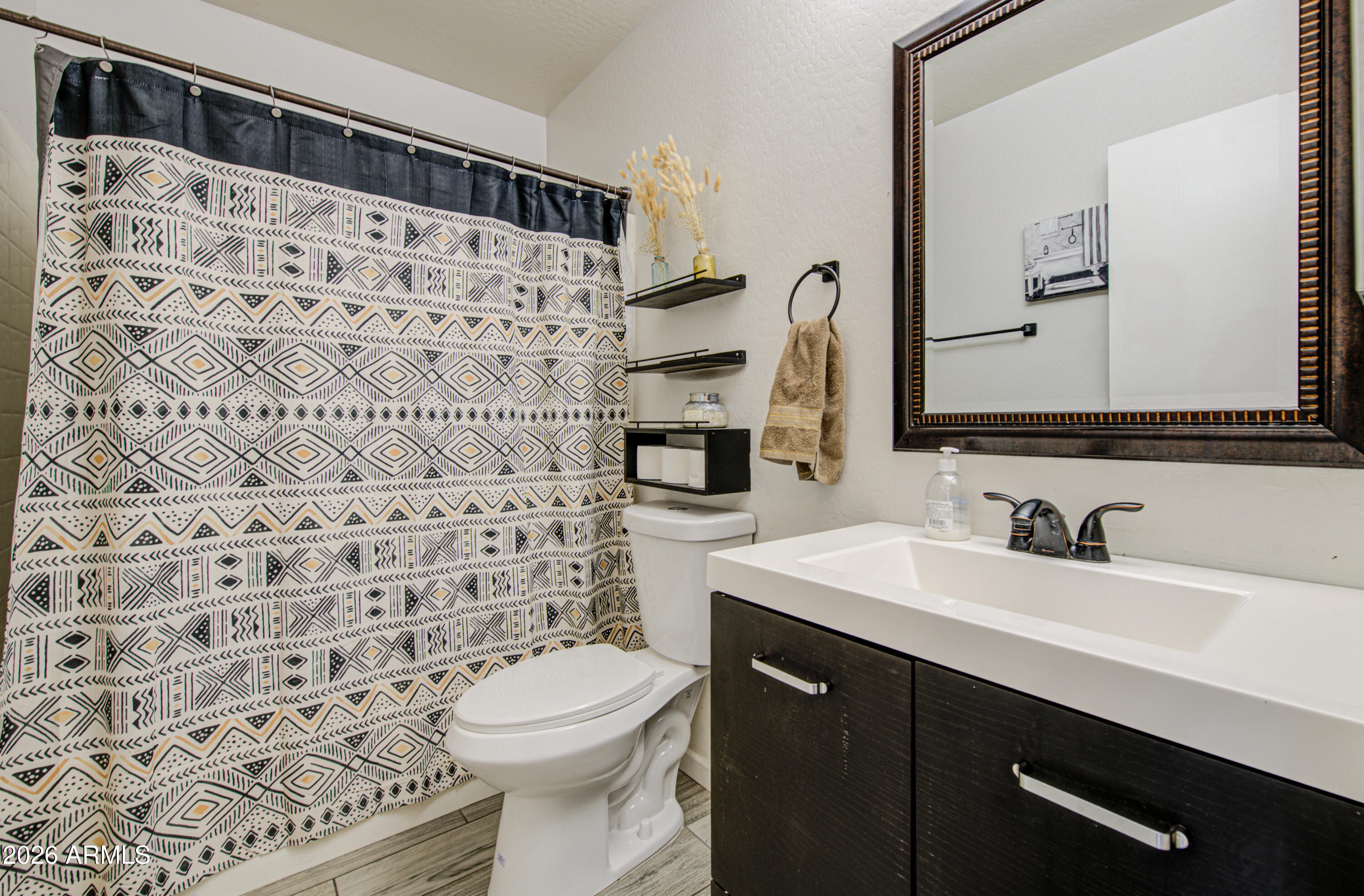 8315 West Cordes Road Tolleson, AZ 85353 - Photo 40 of 49 Bathroom 3-pic 2