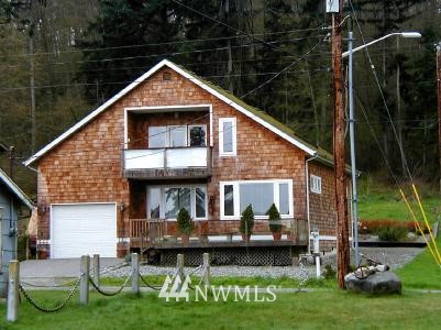 6874 Helena Street Clinton, WA 98236 - Photo 1 of 1 Gallery Image 1