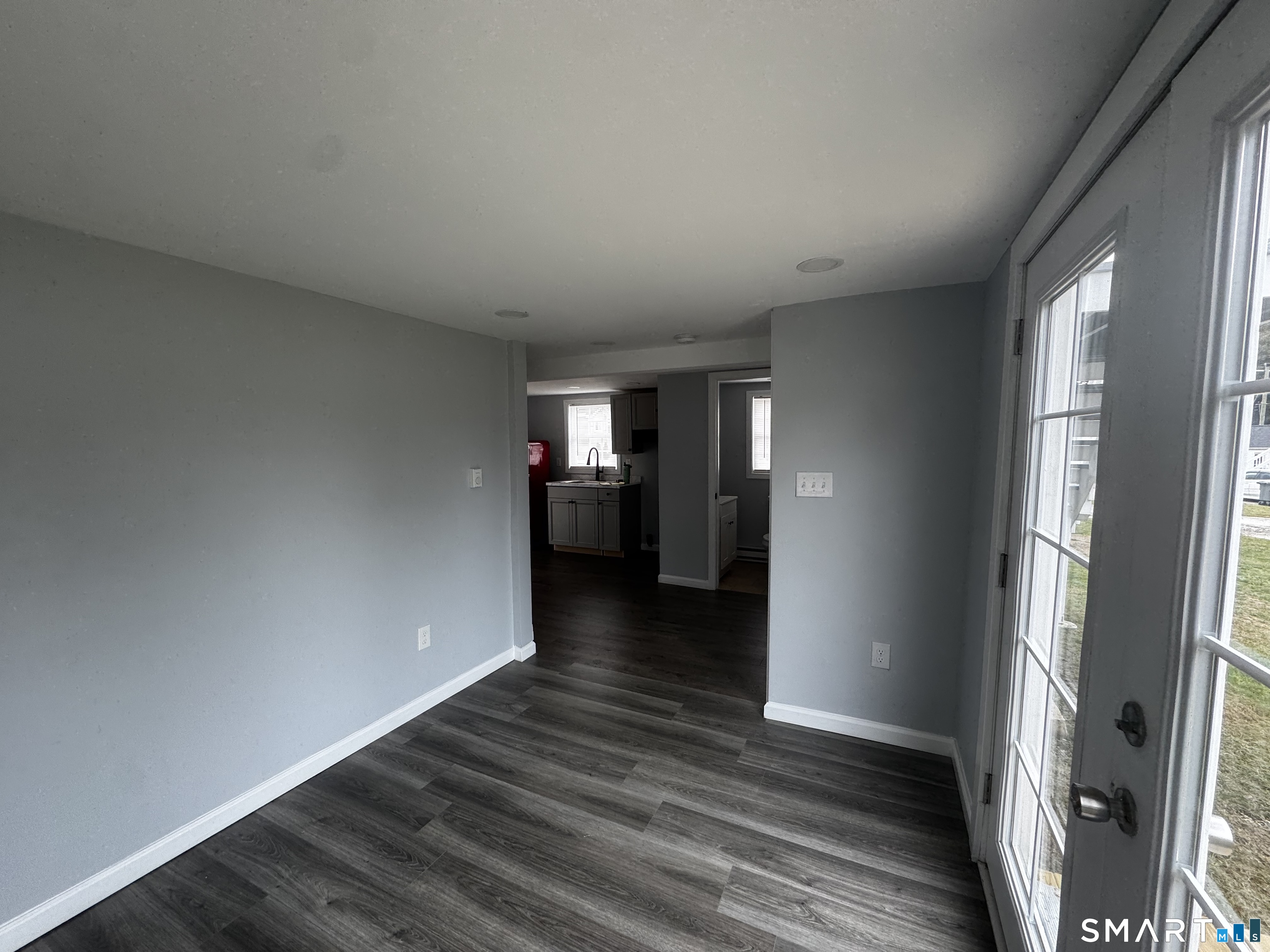 68 Black Point Road East Lyme, CT 06357 - Photo 4 of 8