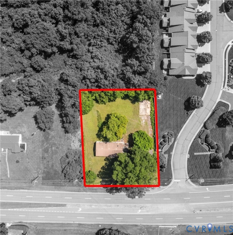 8212 Shady Grove Road Mechanicsville, VA 23111 - Photo 1 of 7 a view of a bird bath