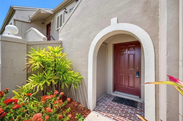 $250,000 | 2453 Egret Boulevard, Unit 102, Clearwater, FL 33762