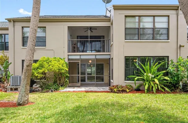 $250,000 | 2453 Egret Boulevard, Unit 102, Clearwater, FL 33762