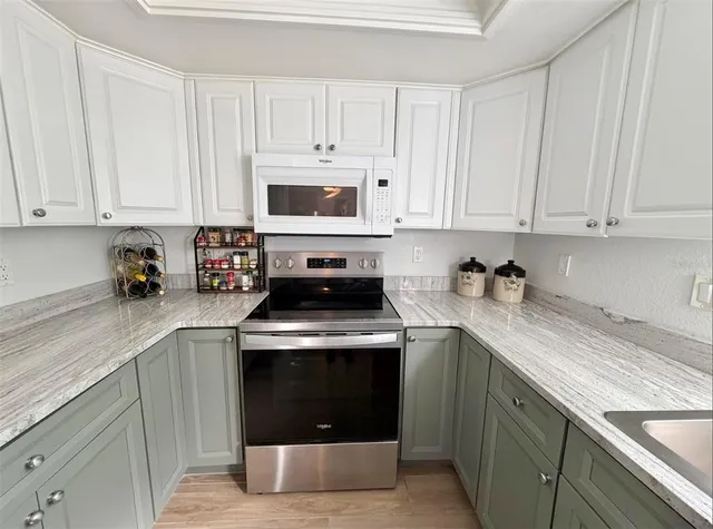 $250,000 | 2453 Egret Boulevard, Unit 102, Clearwater, FL 33762