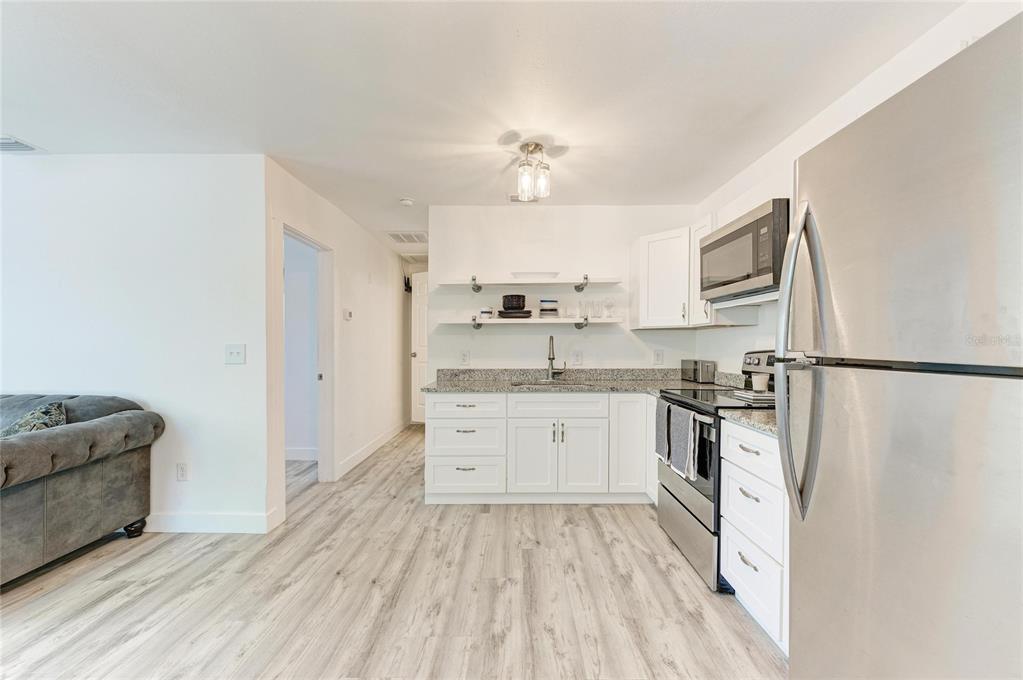 901 Oak Street Southwest Ruskin, FL 33570 - Photo 41 of 63