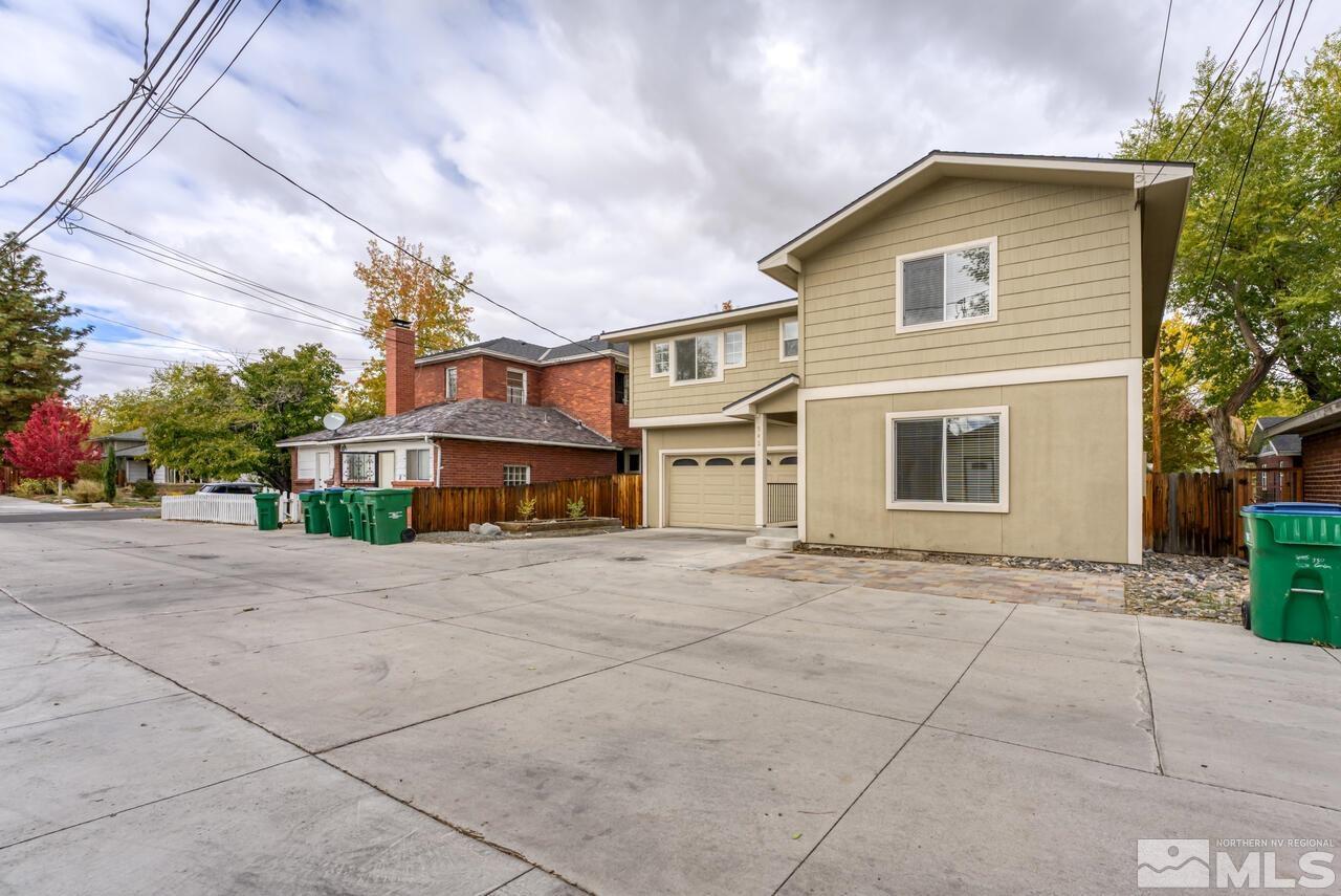 542 St Lawrence Avenue Reno, NV 89509 - Photo 3 of 24 Photo 3