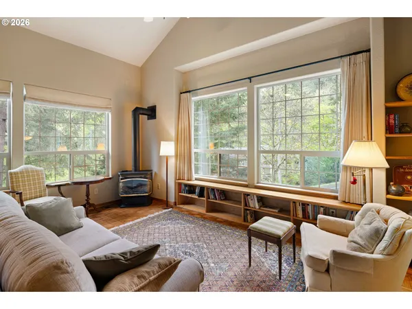 $769,000 | 217 Rockridge Loop, Eugene, OR 97405