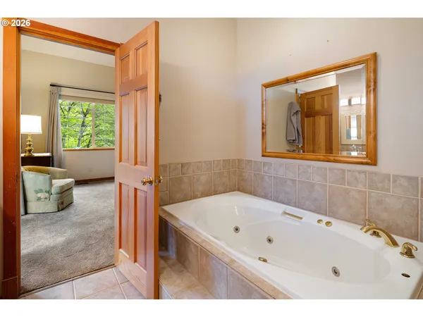 $769,000 | 217 Rockridge Loop, Eugene, OR 97405